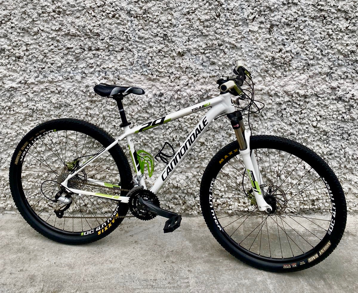 Bicicleta CANNONDALE Trail 4